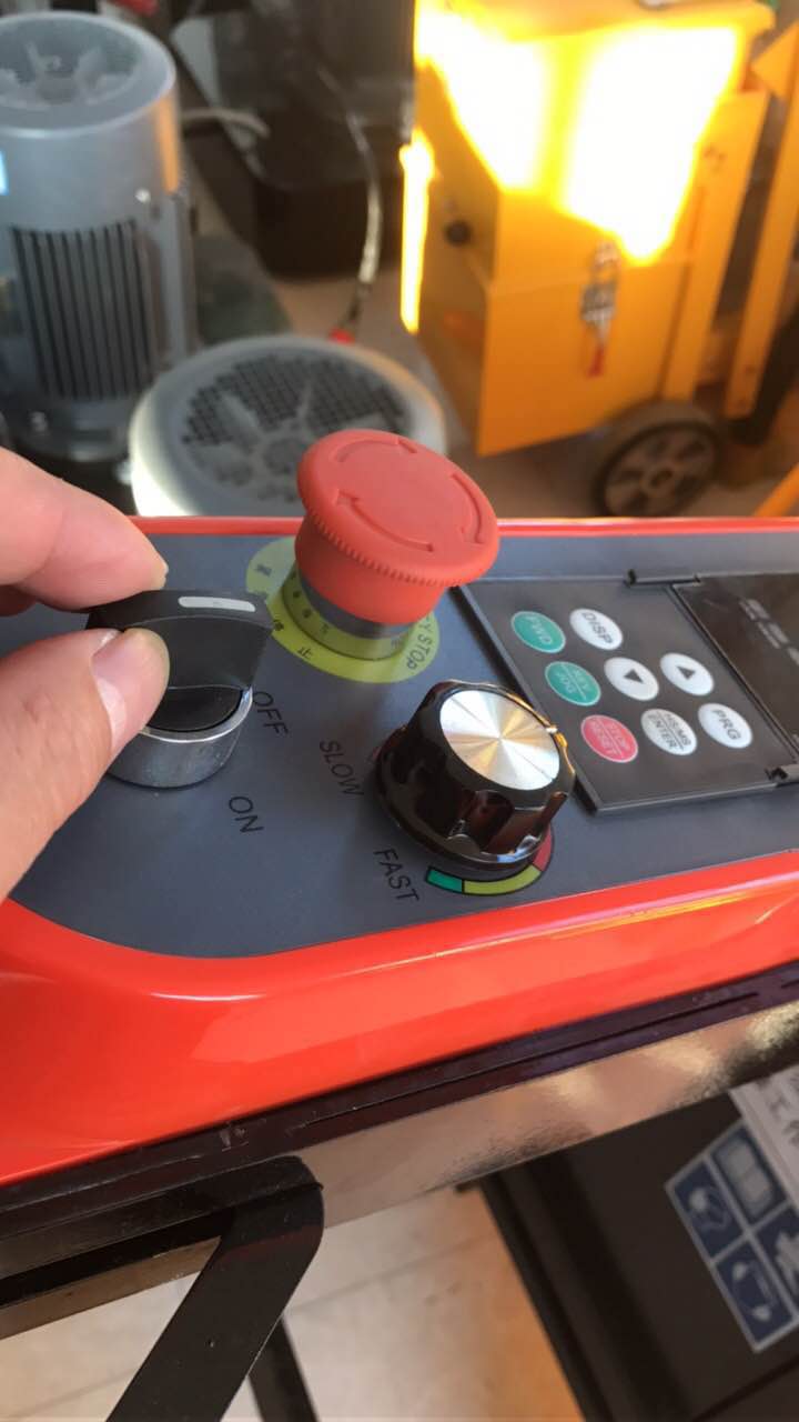 多機能ダイヤモンドフロア研磨機 560mm作業幅 ハイパワー - Floor Grinding Machine のレビューと価格